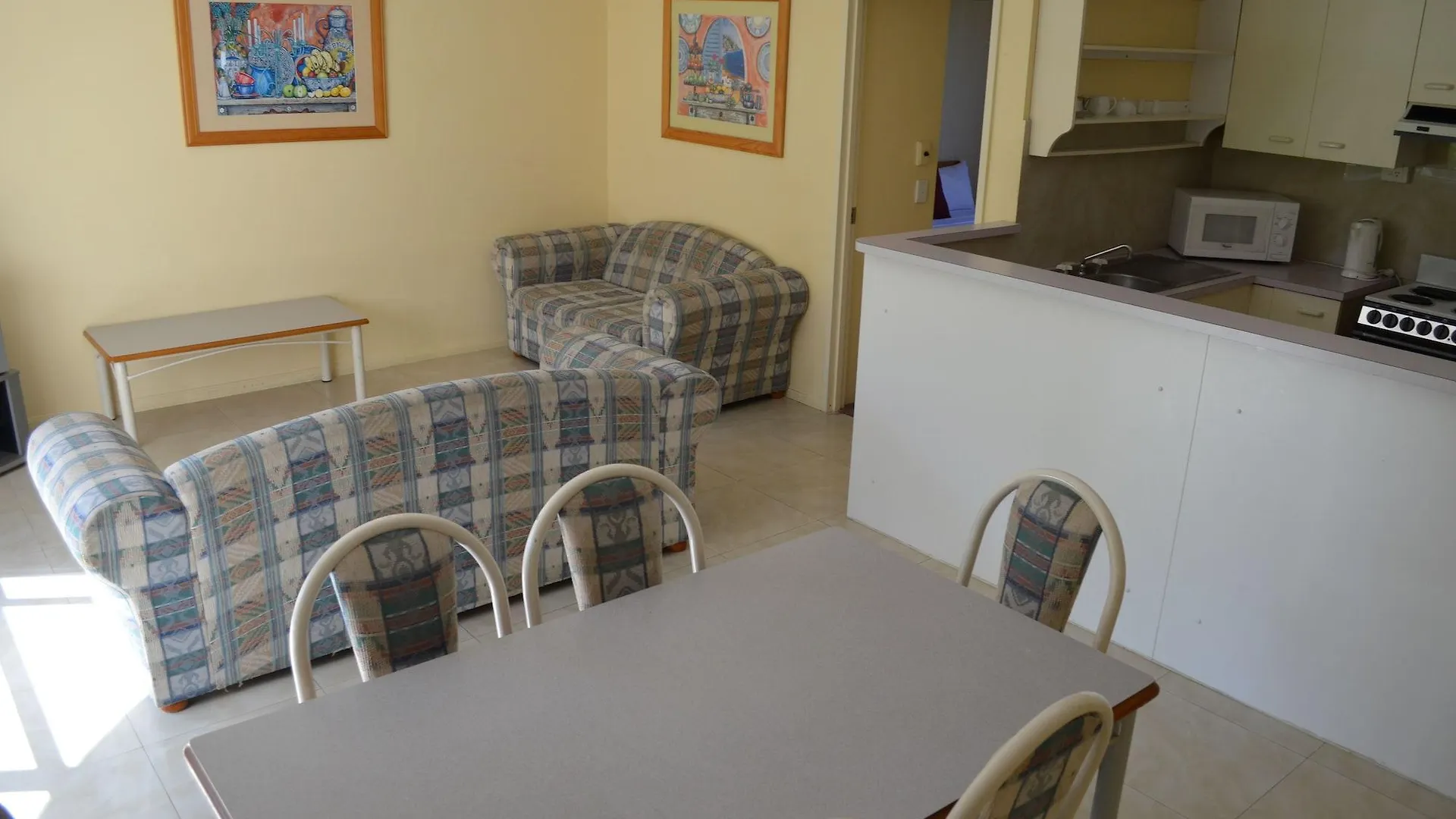 Enderley Gardens Resort Gold Coast Aparthotel